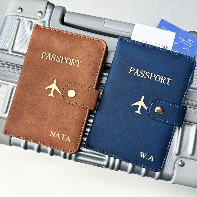 Personaliseer Naam Reispaspoor - Travel Accessories Gifts For Men recensie en prijs